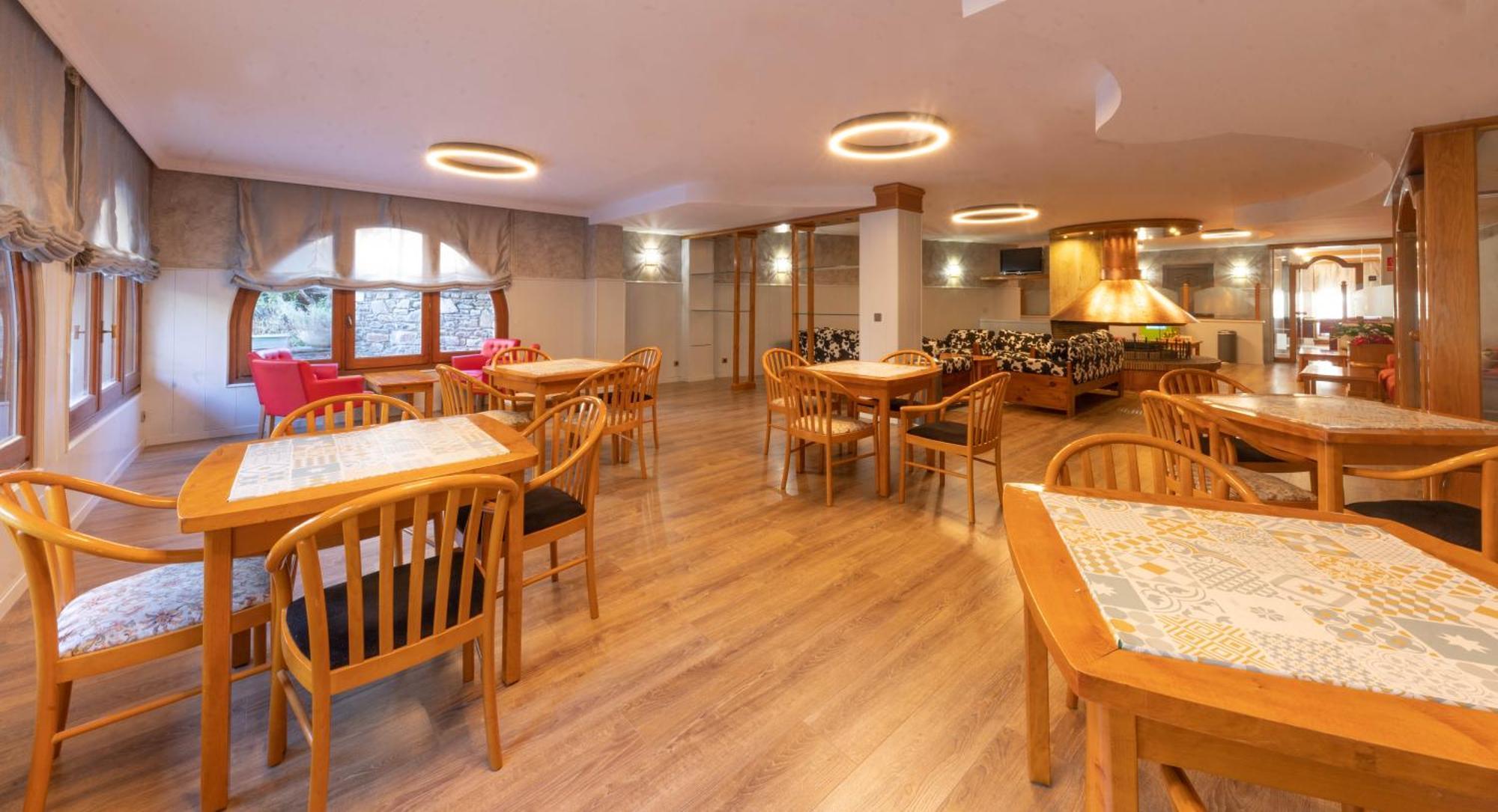 Hotel Guillem & Spa 엔캄 외부 사진